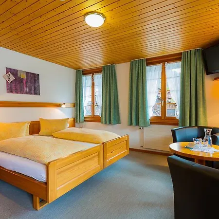 Hotel Swiss Lodge Joopi