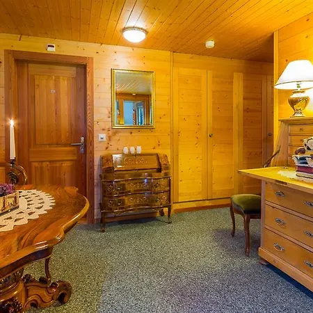 Swiss Lodge Joopi 3*